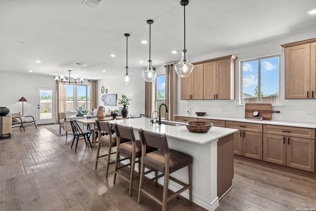 518 NIGHTINGALE AVENUE, Marion, TX 78132