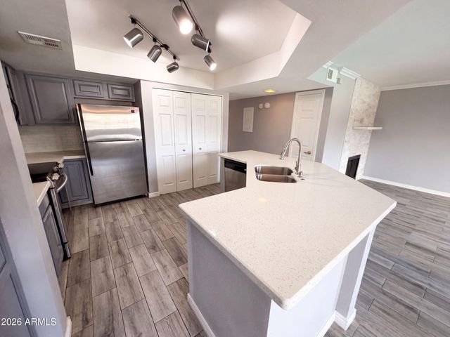 1331 W BASELINE Road 229, Mesa, AZ 85202