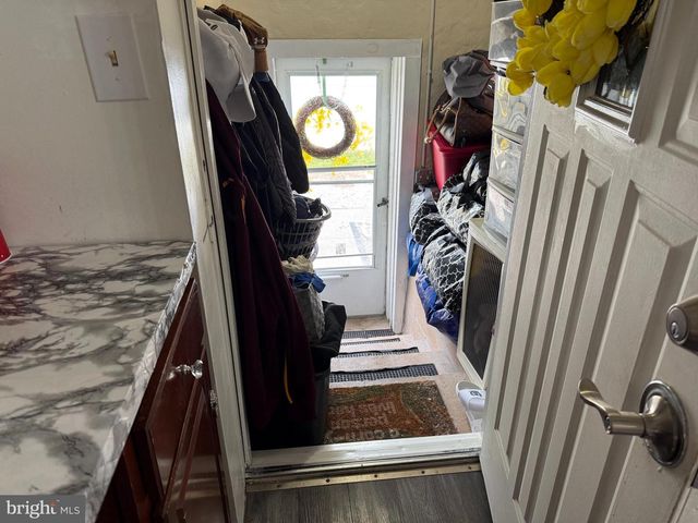 305 LINCOLN AVE, Maple Shade, NJ 08052