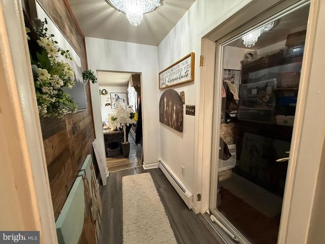 305 LINCOLN AVE, Maple Shade, NJ 08052