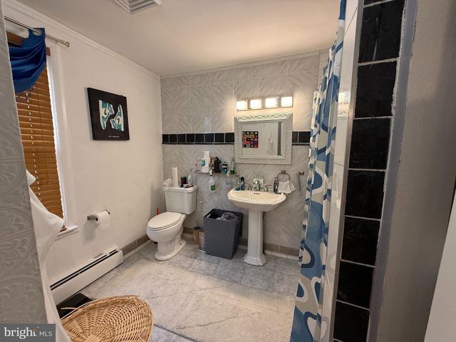 305 LINCOLN AVE, Maple Shade, NJ 08052
