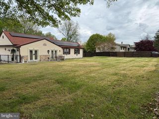 305 LINCOLN AVE, Maple Shade, NJ 08052