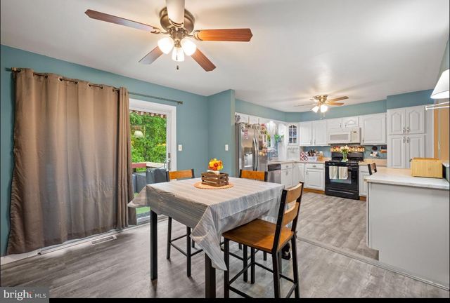 2387 CLIFFORD AVE, Atco, NJ 08004