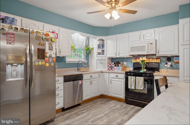 2387 CLIFFORD AVE, Atco, NJ 08004