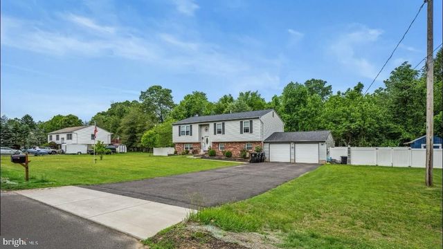 2387 CLIFFORD AVE, Atco, NJ 08004