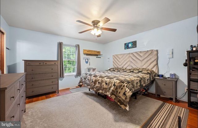 2387 CLIFFORD AVE, Atco, NJ 08004