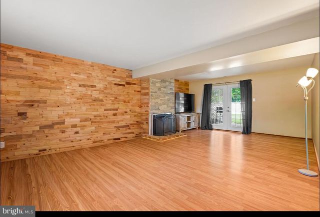 2387 CLIFFORD AVE, Atco, NJ 08004