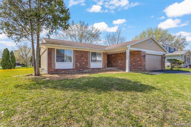 22511 Deerfield Road, Novi, MI 48375