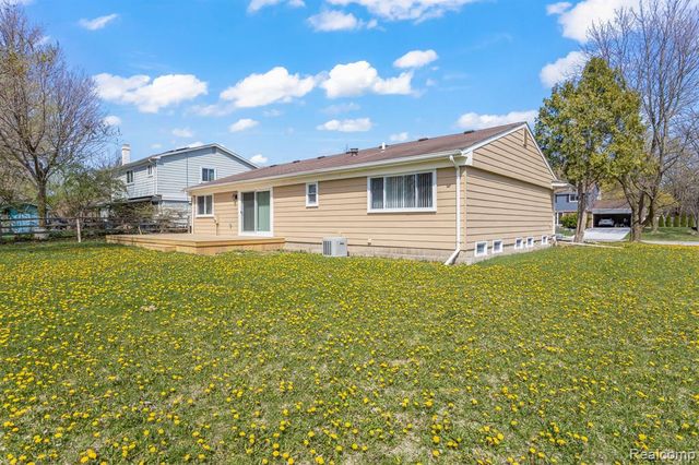 22511 Deerfield Road, Novi, MI 48375