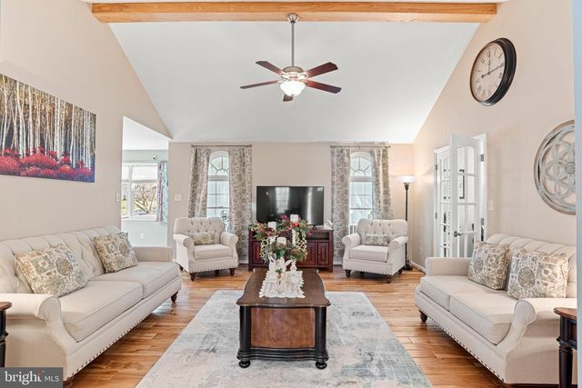 6839 FAIRWAY DR E, Fayetteville, PA 17222