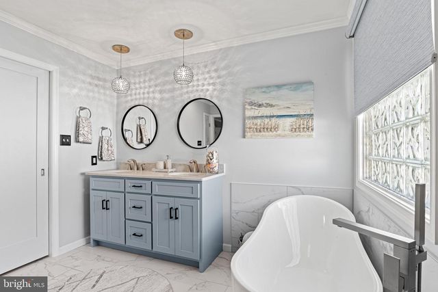 6839 FAIRWAY DR E, Fayetteville, PA 17222