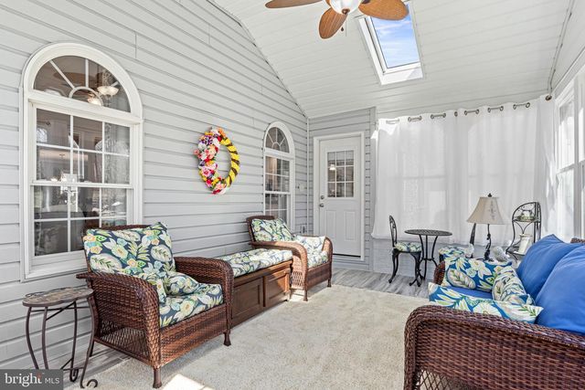 6839 FAIRWAY DR E, Fayetteville, PA 17222