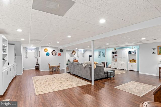 6839 FAIRWAY DR E, Fayetteville, PA 17222