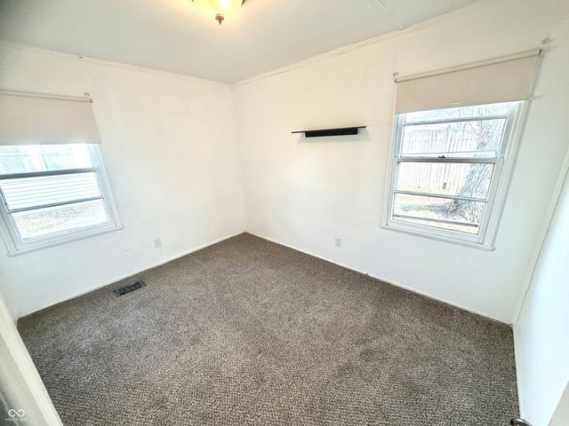 910 Lonsvale Drive, Anderson, IN 46013