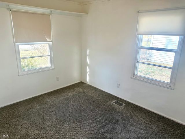 910 Lonsvale Drive, Anderson, IN 46013