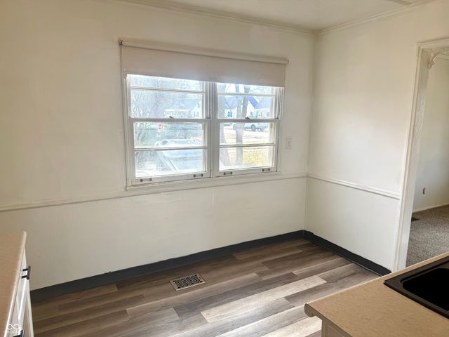 910 Lonsvale Drive, Anderson, IN 46013