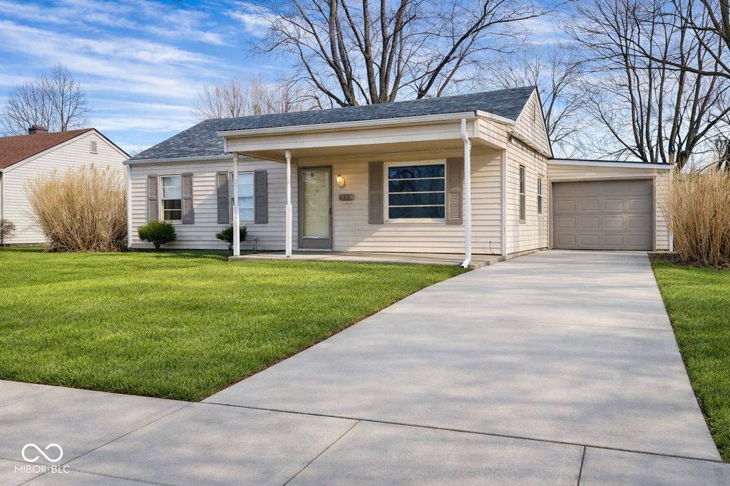 910 Lonsvale Drive, Anderson, IN 46013