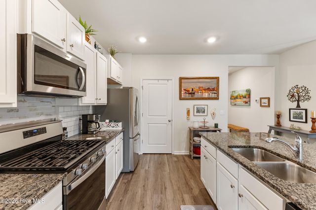 327 Windy Woods Way 35, Wilmington, NC 28401