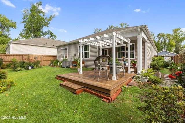 327 Windy Woods Way 35, Wilmington, NC 28401