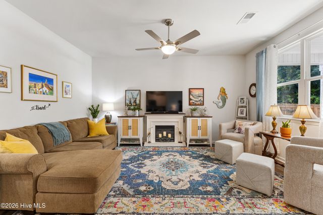 327 Windy Woods Way 35, Wilmington, NC 28401