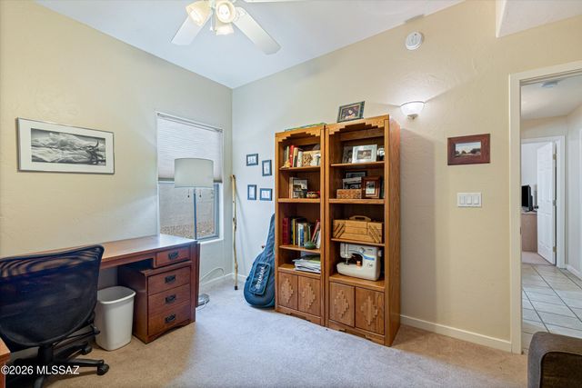 3402 W Foxes Den Drive, Tucson, AZ 85745