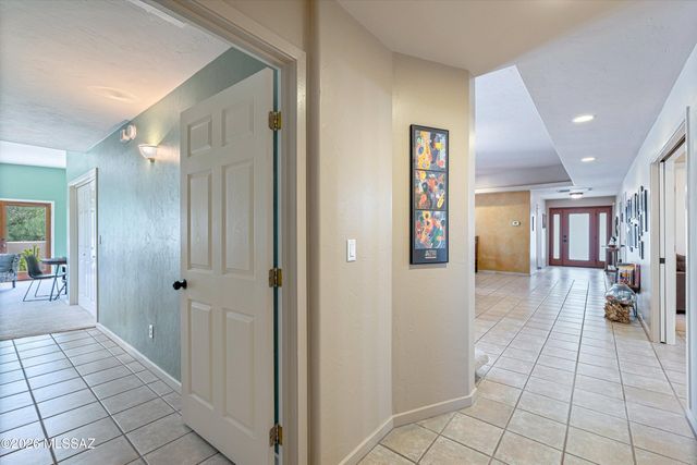 3402 W Foxes Den Drive, Tucson, AZ 85745