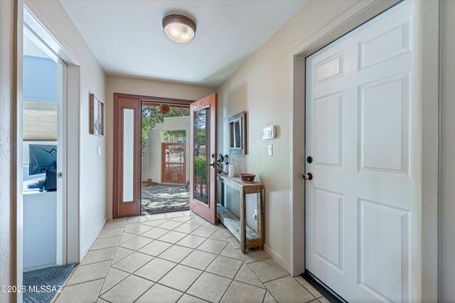3402 W Foxes Den Drive, Tucson, AZ 85745