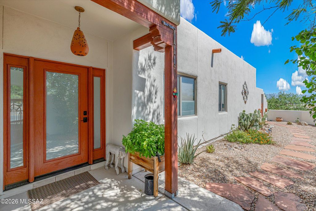 3402 W Foxes Den Drive, Tucson, AZ 85745