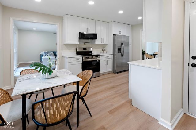 11830 N Gray Road, Carmel, IN 46033