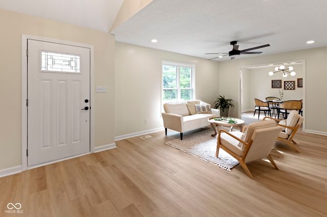 11830 N Gray Road, Carmel, IN 46033