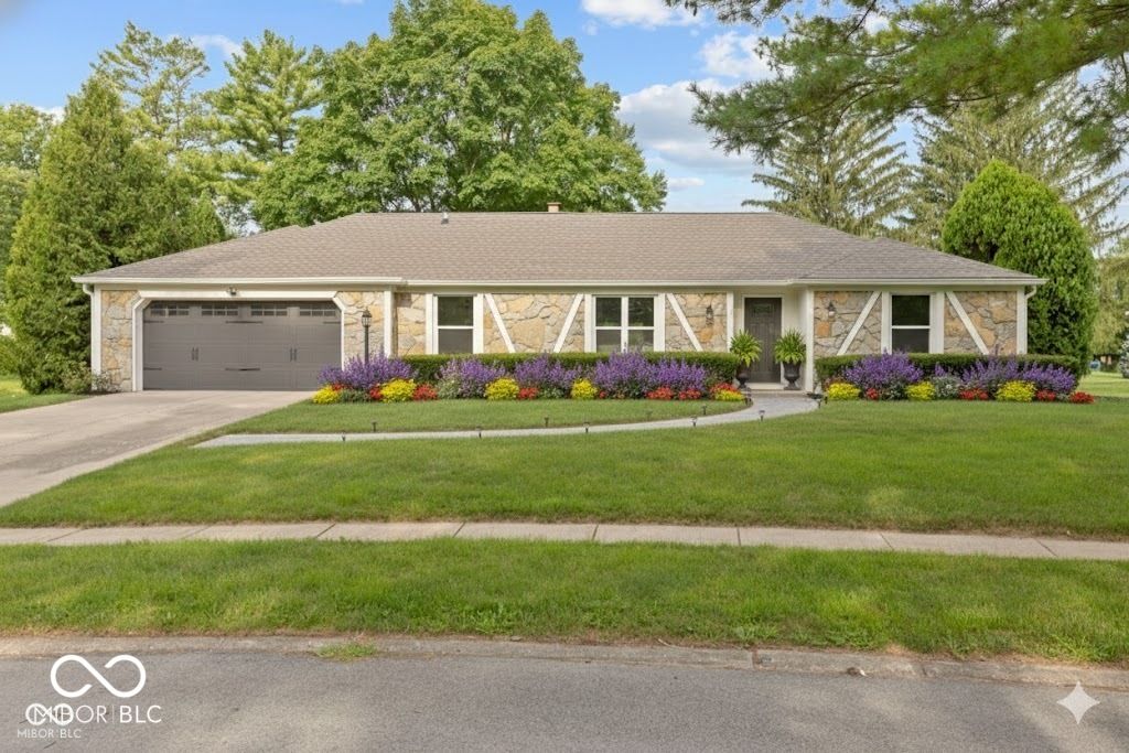 11830 N Gray Road, Carmel, IN 46033