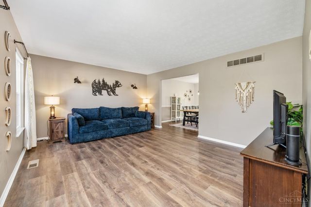 943 Saffron Lane, Miami Twp, OH 45150
