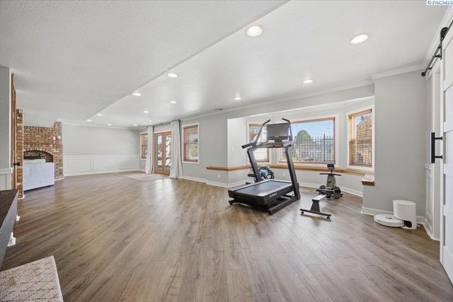 1128 Country Ridge Dr, Richland, WA 99352