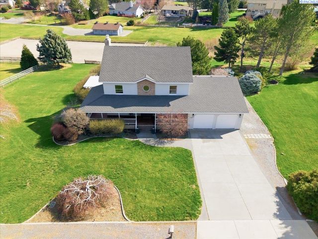 1128 Country Ridge Dr, Richland, WA 99352