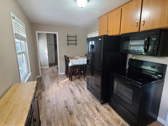 1035 N Georgie, Derby, KS 67037