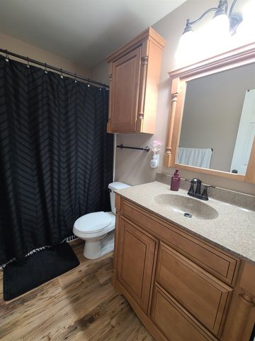 1035 N Georgie, Derby, KS 67037