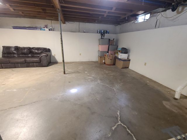 1035 N Georgie, Derby, KS 67037