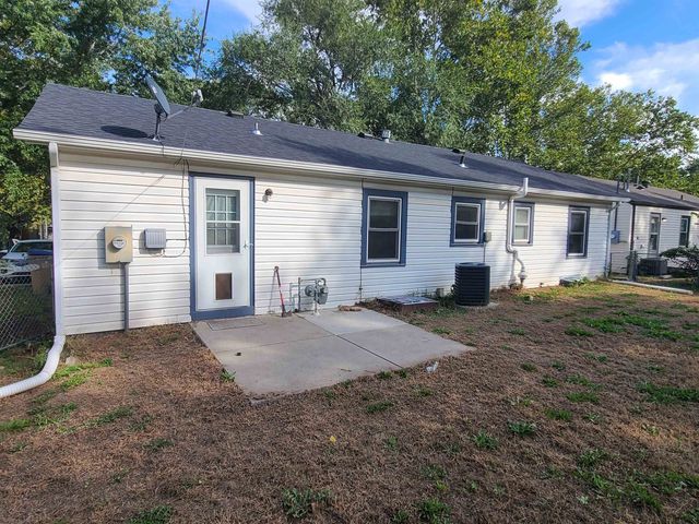 1035 N Georgie, Derby, KS 67037