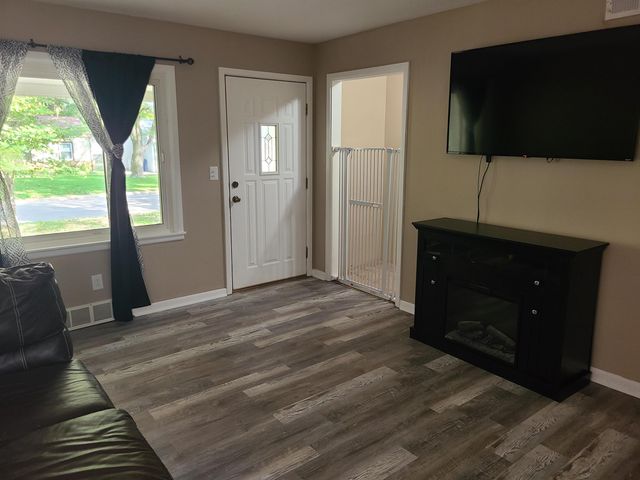 1035 N Georgie, Derby, KS 67037