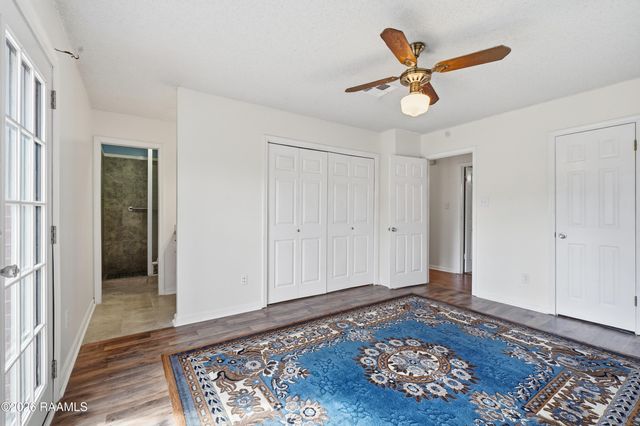 208 Sleepy Hollow Drive, Lafayette, LA 70506