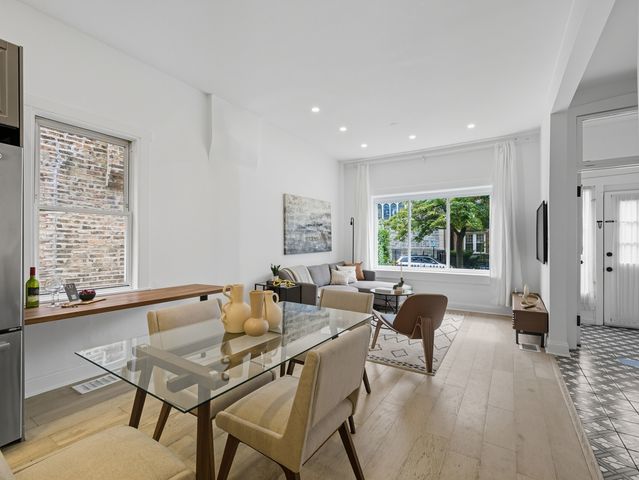 3306 W Le Moyne Street, Chicago, IL 60651