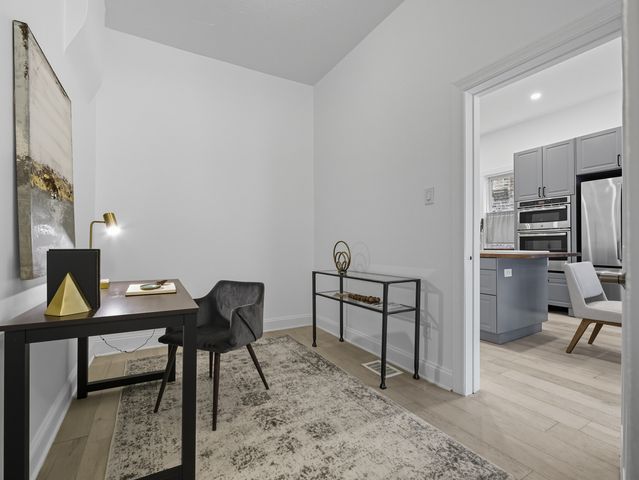 3306 W Le Moyne Street, Chicago, IL 60651