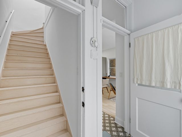 3306 W Le Moyne Street, Chicago, IL 60651