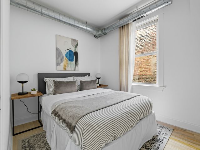 3306 W Le Moyne Street, Chicago, IL 60651