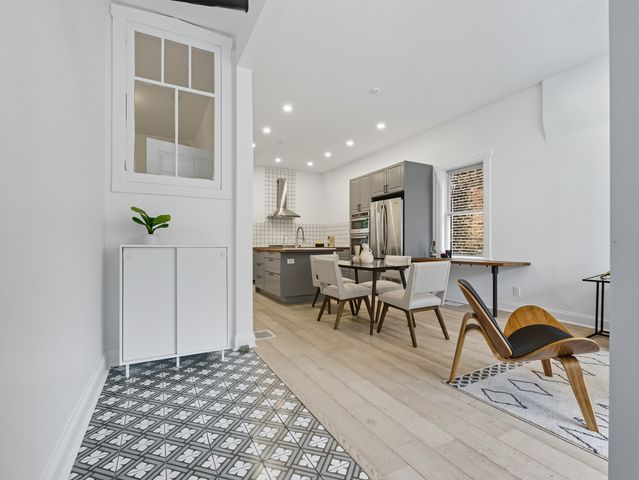 3306 W Le Moyne Street, Chicago, IL 60651