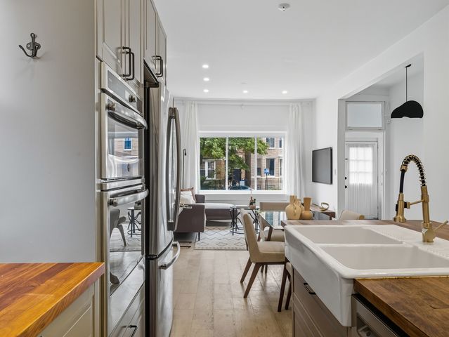 3306 W Le Moyne Street, Chicago, IL 60651