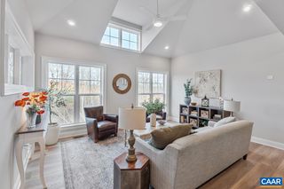 2010 LARKIN LN, Crozet, VA 22932