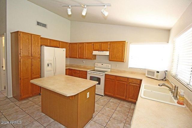 4340 E AMBER RIDGE Way, Phoenix, AZ 85048