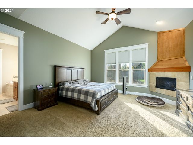 1113 Sw COURTNEY LAINE Dr, Mc Minnville, OR 97128