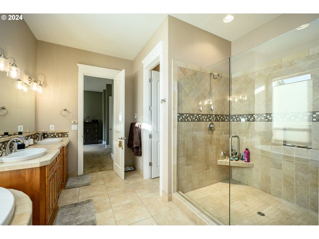 1113 Sw COURTNEY LAINE Dr, Mc Minnville, OR 97128